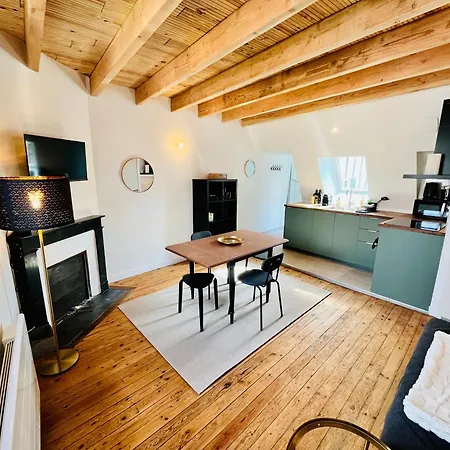 Centre-ville, Cathedrale, Cosy, Duplex, Le Numero 12 Apartment *